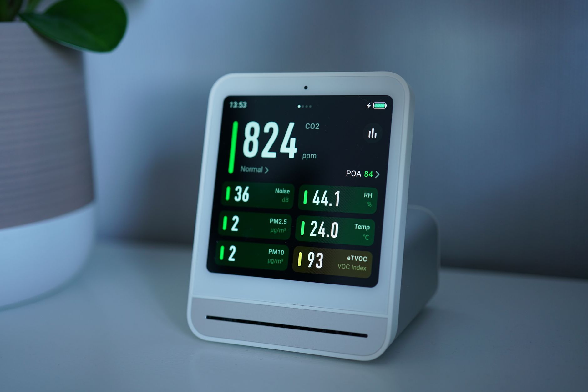 Smart Home Air Purifier with Mobile App Control and Air Quality Sensors
